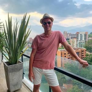 Meet your Posher, Coty